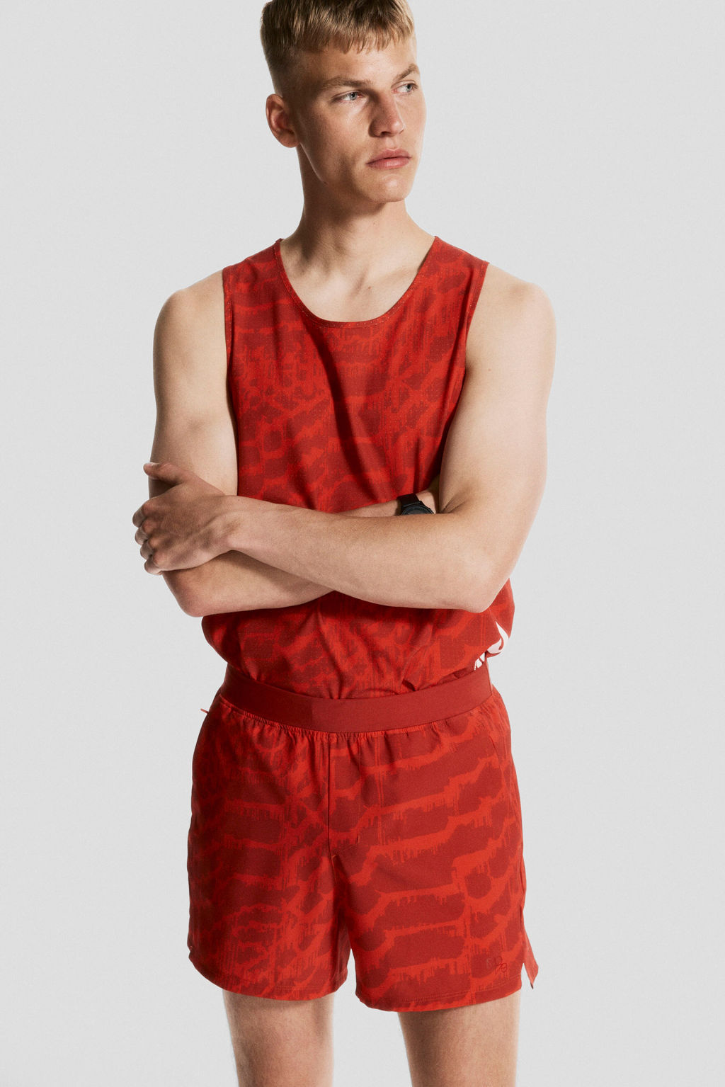Pantal?n de deporte extracorto con DryMove - H&m фото 6