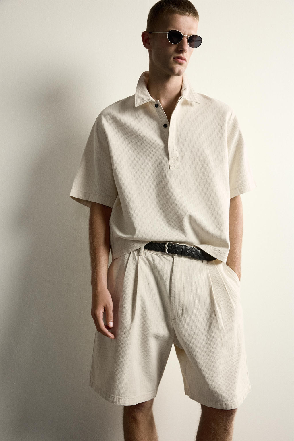 BERMUDA WIDE FIT RAYAS PLIEGUES / Crudo - Zara фото 5