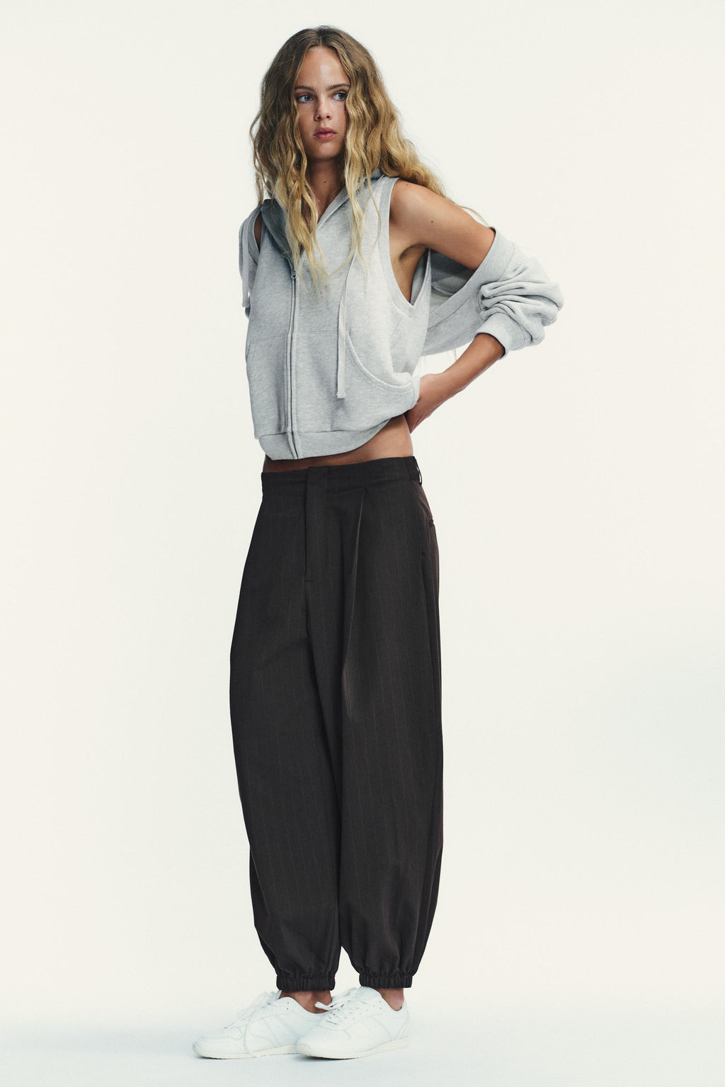 PINSTRIPE PLEATED BALLOON TROUSERS