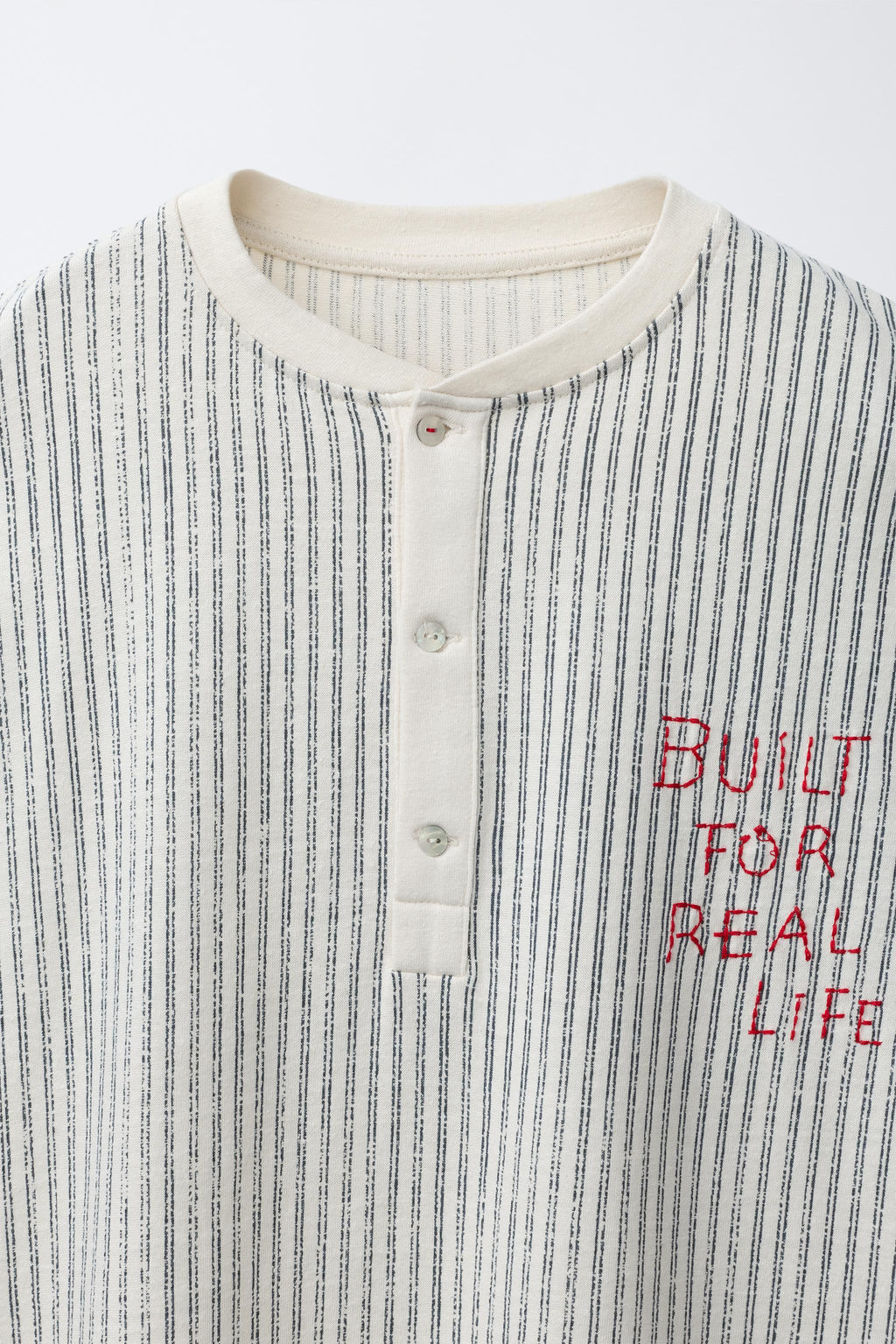 CAMISETA RAYAS Y ETIQUETA / rayas - Zara фото 3