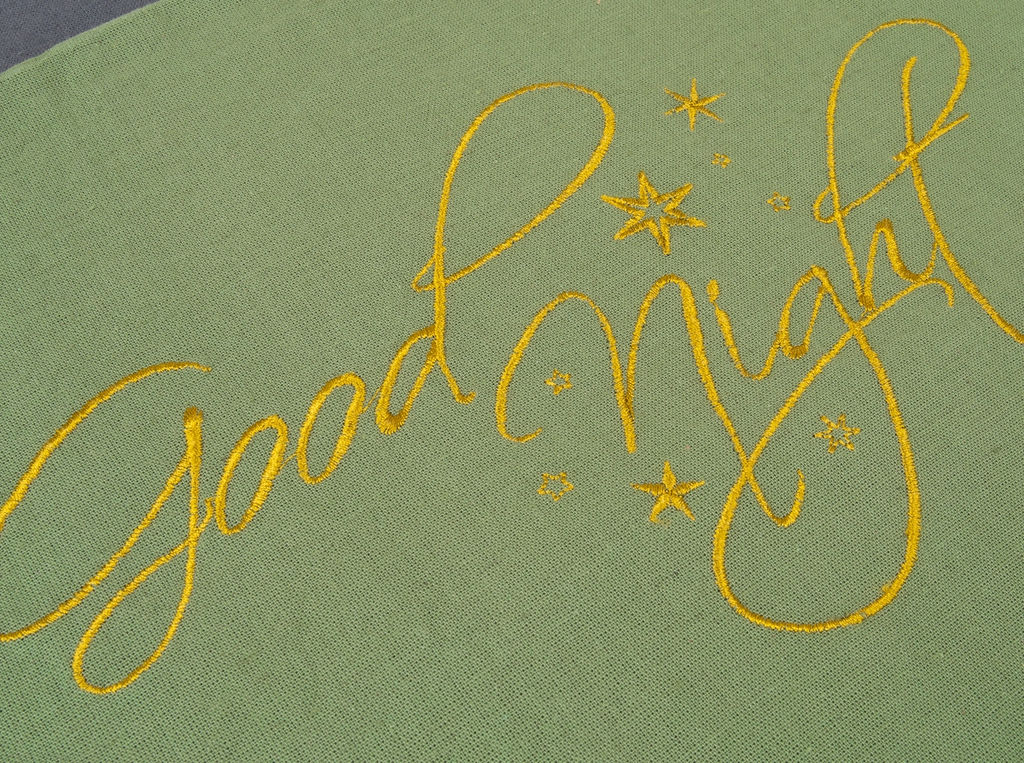 22С44-ШР/в/у/уп.кор. 215*153 КПБ семейный "Спокойной ночи" цв. 744 рис. 65 графит с оливой