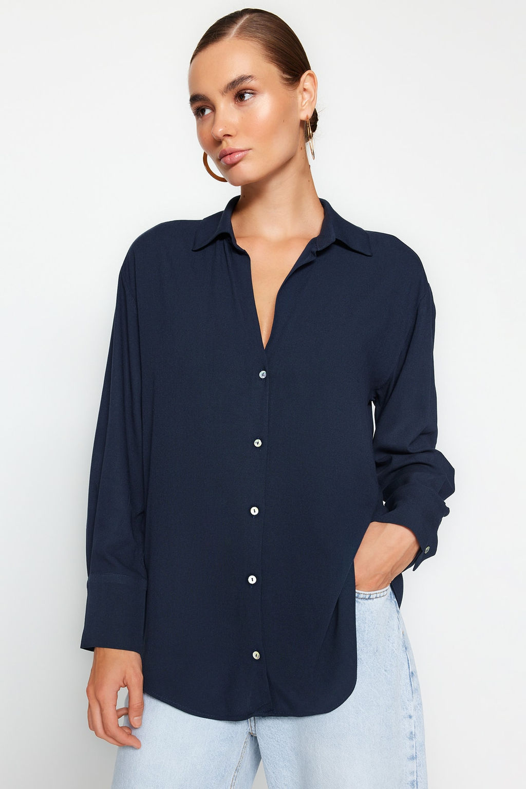 Lacivert Basic Oversize Genis Kal?p Dokuma Gomlek TWOAW24GO00207