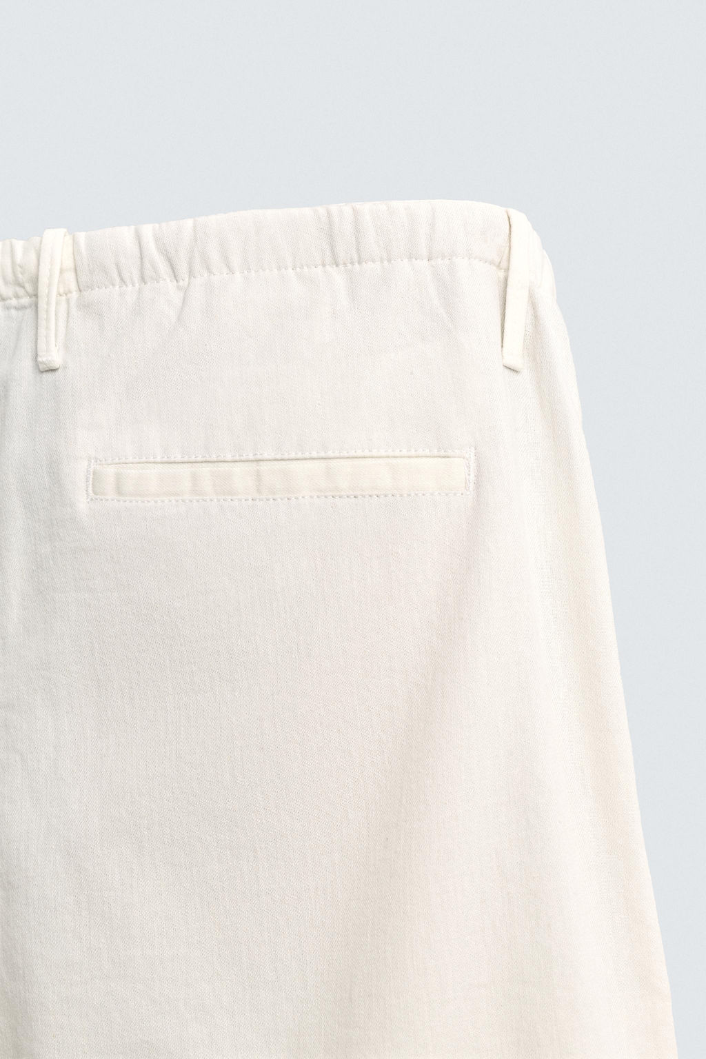 BERMUDA REGULAR FIT MEZCLA ALGOD?N / Blanco roto