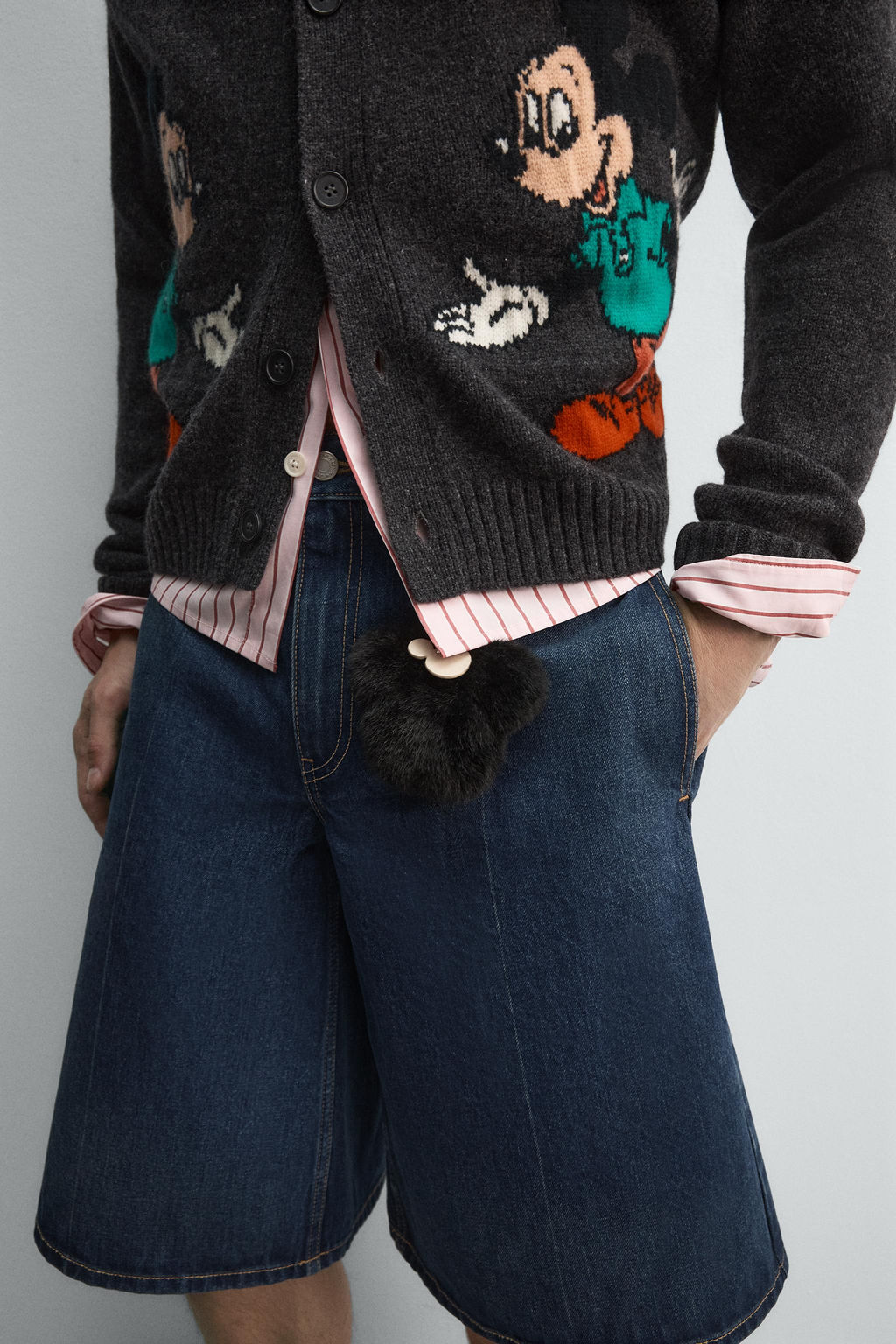 DENIM BERMUDA JORTS HARRY LAMBERT FOR ZARA X DISNEY  фото 5