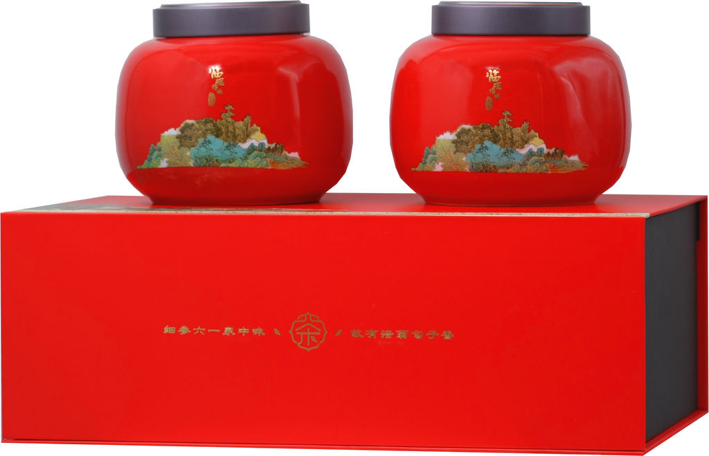 SHENNUN. Подарочный набор Черного чая 300 гр. карт.упаковка