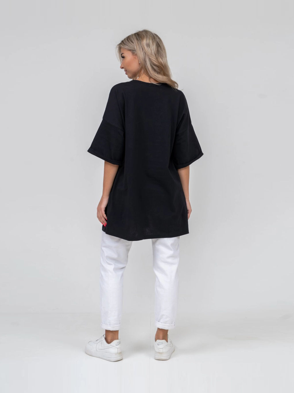 Футболка женская, цвет черный