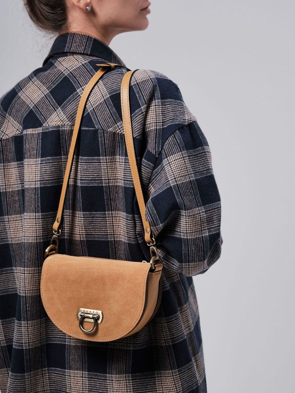 Сумка замшевая кросс-боди Azaro 31032 глина