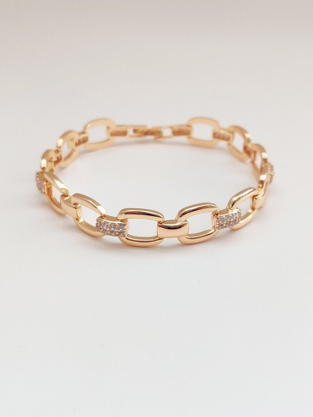 Браслет с цирконами