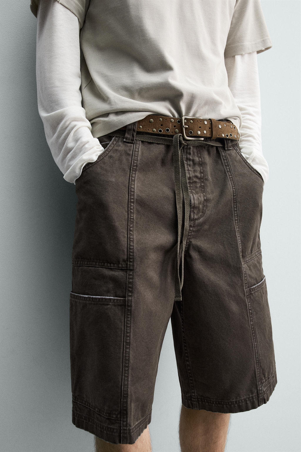BERMUDA BAGGY FIT CINTUR?N / Marr?n