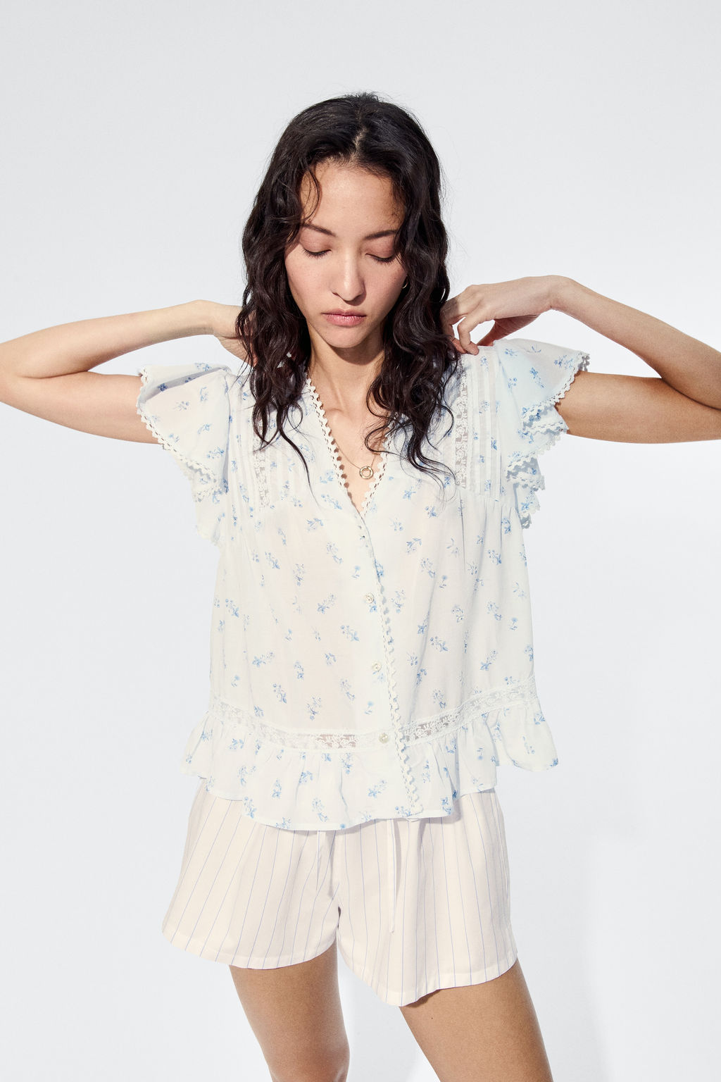 Blusa con inserciones de encaje - H&m фото 6