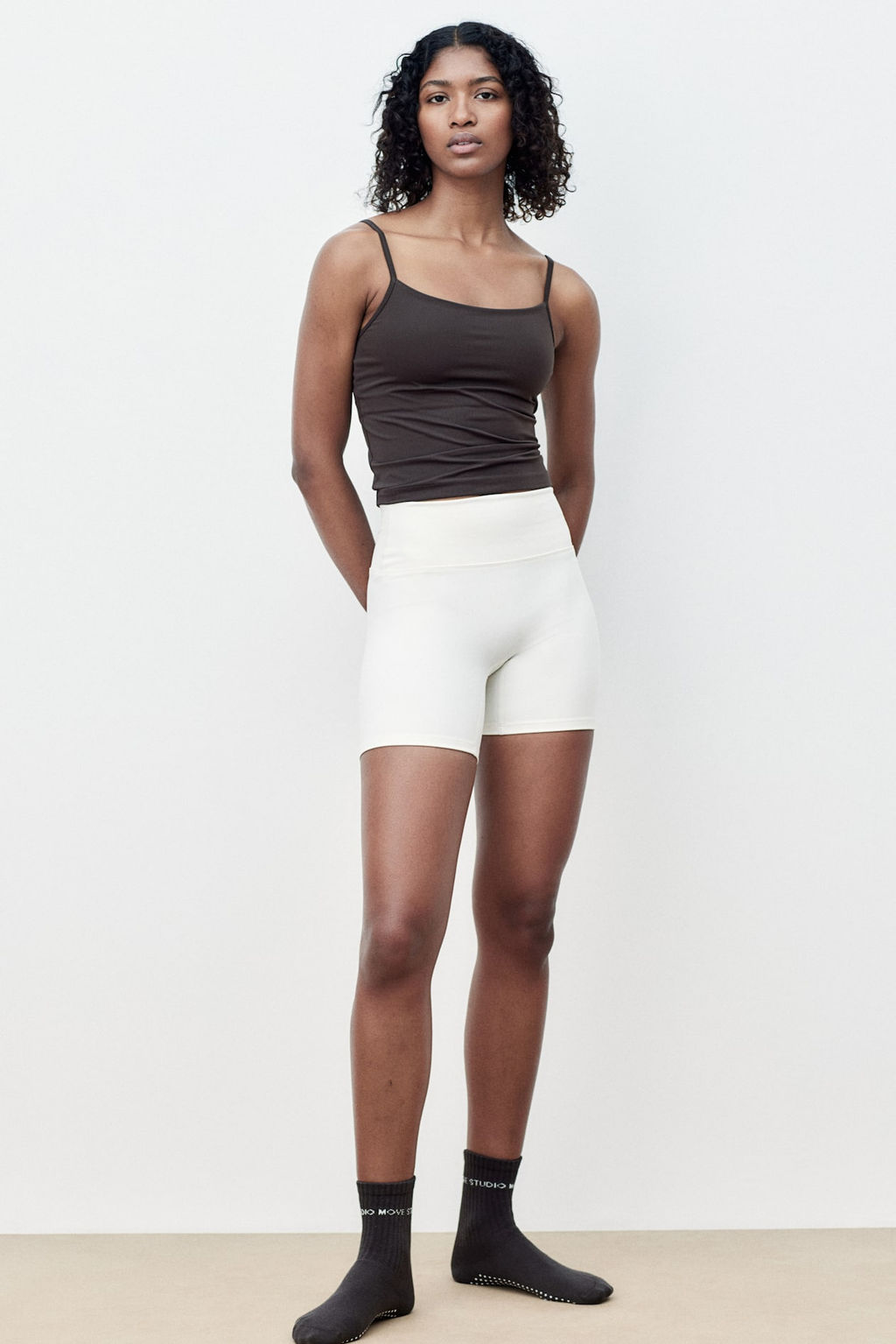 Top de deporte en DryMove con tirantes finos - H&m фото 2