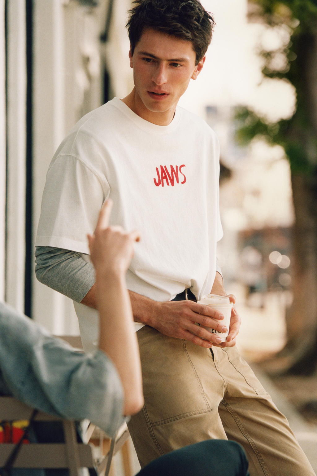 CAMISETA ILUSTRACI?N JAWS UCS LLC AND AMBLIN X DYLAN?S T-SHIRT CLUB X ZARA / blanco  фото 10