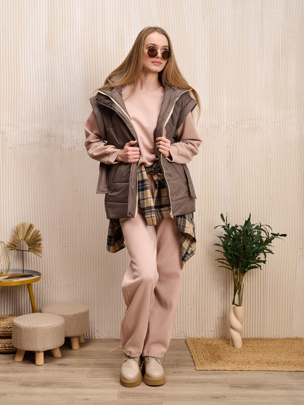 Жилет женский "Холод" кофе