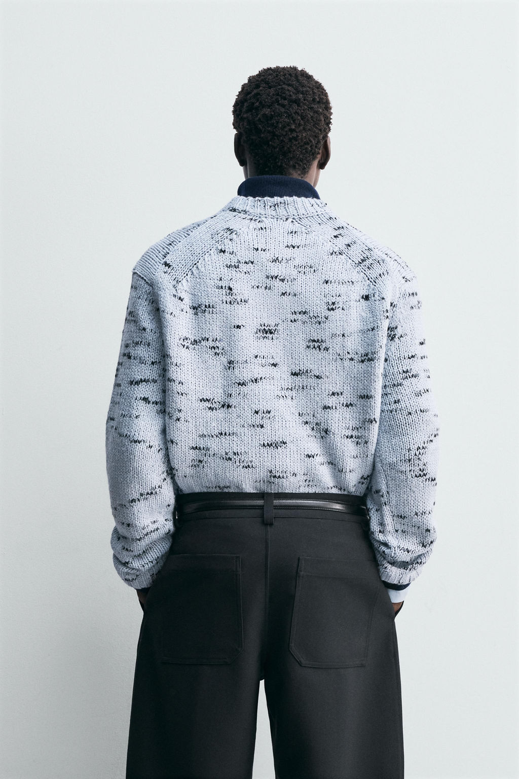 CONTRAST TEXTURED JUMPER