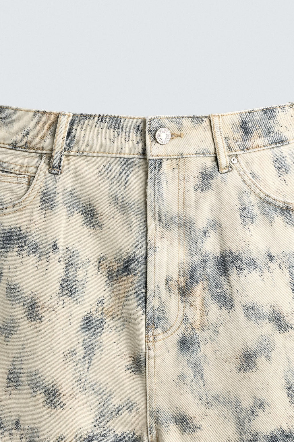 BERMUDA RELAXED FIT ESTAMPADO ABSTRACTO / Estampado - Zara фото 8