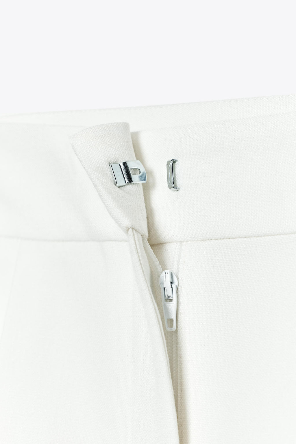 HIGH-WAIST BERMUDA SHORTS WITH DARTS - Zara фото 5