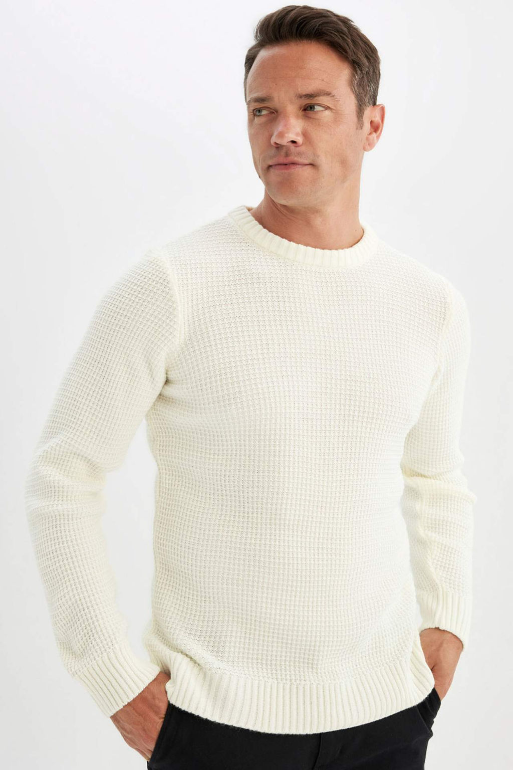 Standart Fit Normal Kesim Bisiklet Yaka Basic Duz Triko Kazak - Defacto фото 9