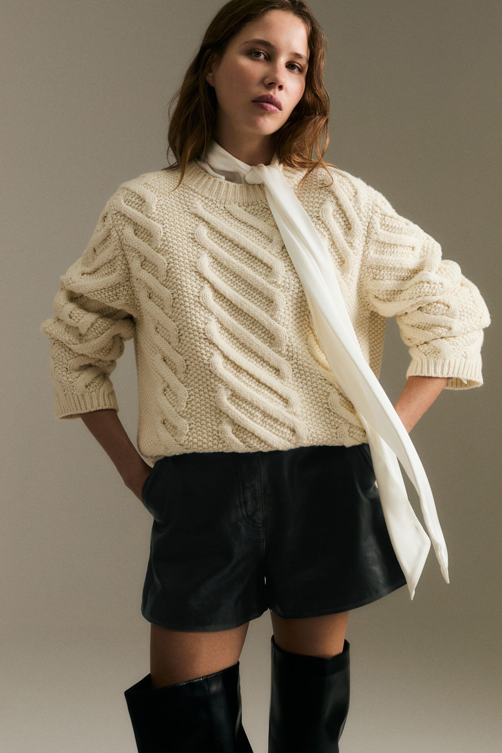 Pantal?n corto de piel - H&m фото 6
