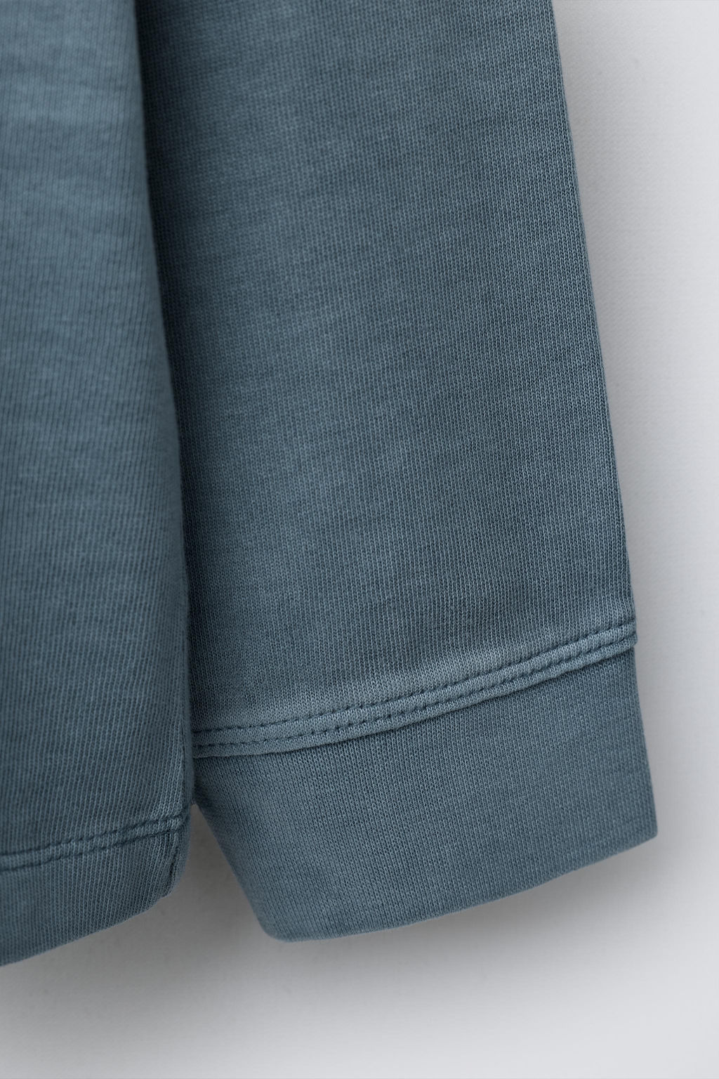 HEAVYWEIGHT FADED-EFFECT T-SHIRT