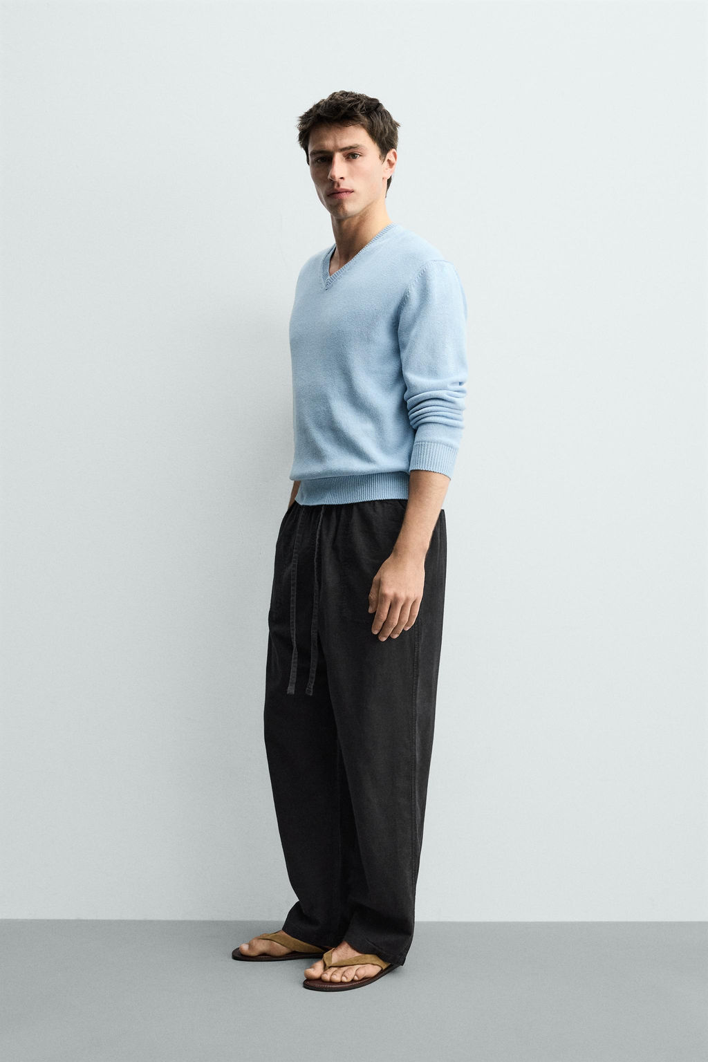 PANTAL?N CINTURA JOGGER RELAXED FIT / Negro