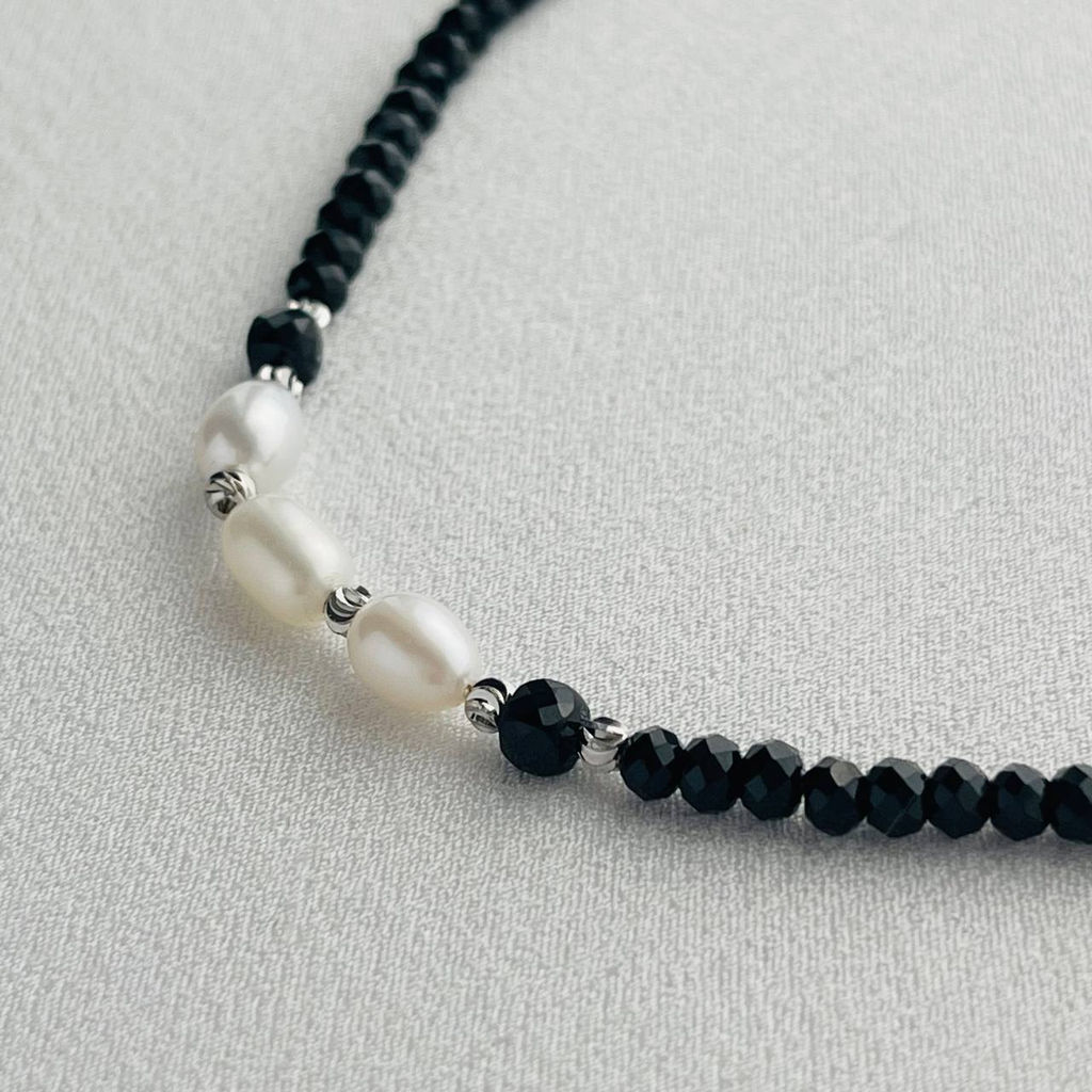 Колье из черной Шпинели с Жемчугом 40 см +