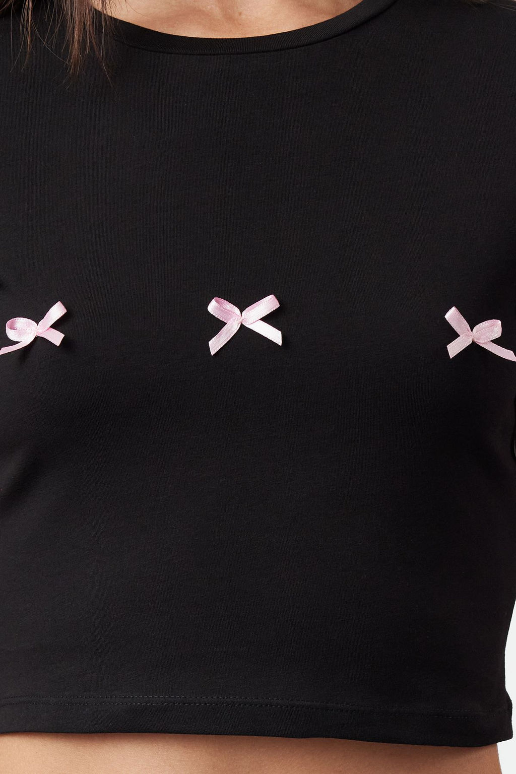 TRENDYOLMILLA Pembe Fiyonk Detayl? Crop K?sa Kollu Orme T-Shirt TWOSS24TS00248 фото 3