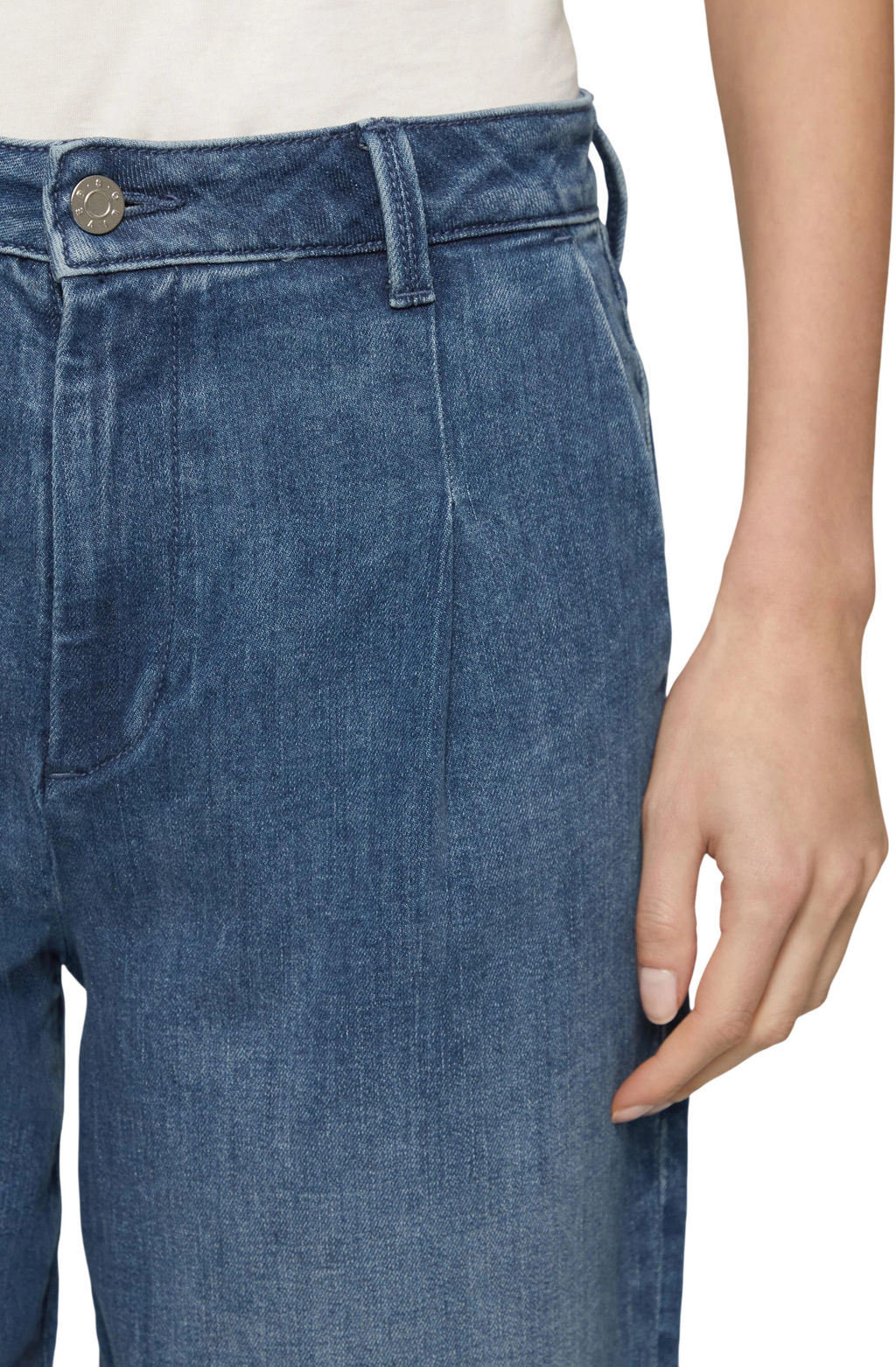 Джинсы женские