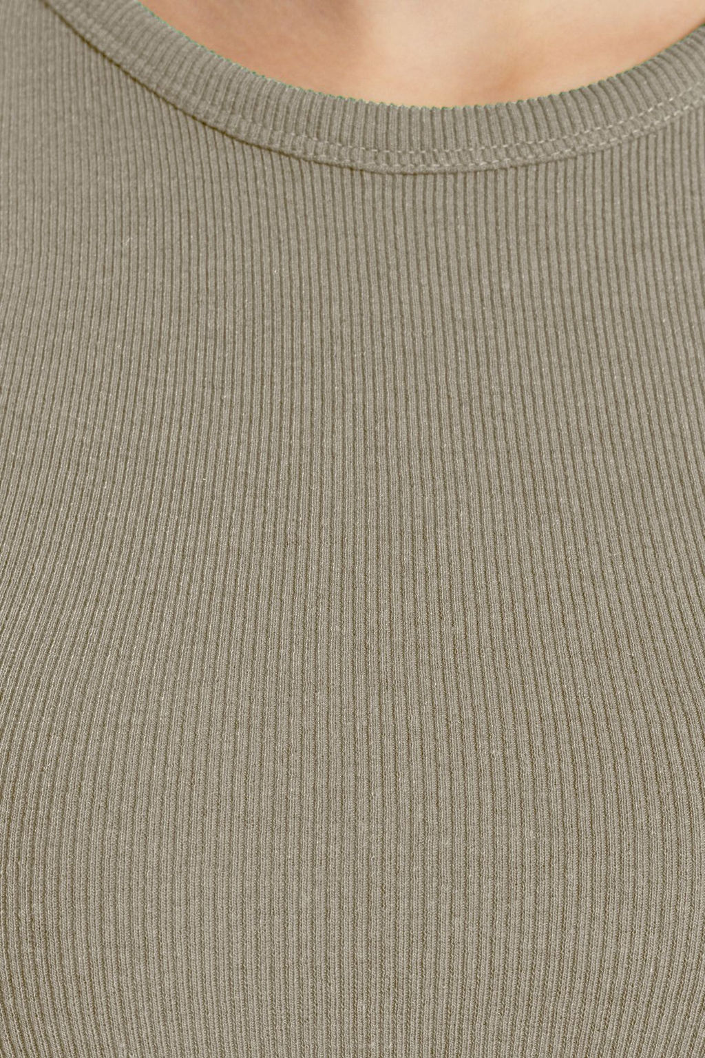 Kahverengi-Tas 2li Paket Vucuda Oturan Crop Halter Yaka Fitilli Esnek Orme Atlet TWOSS21AL0058