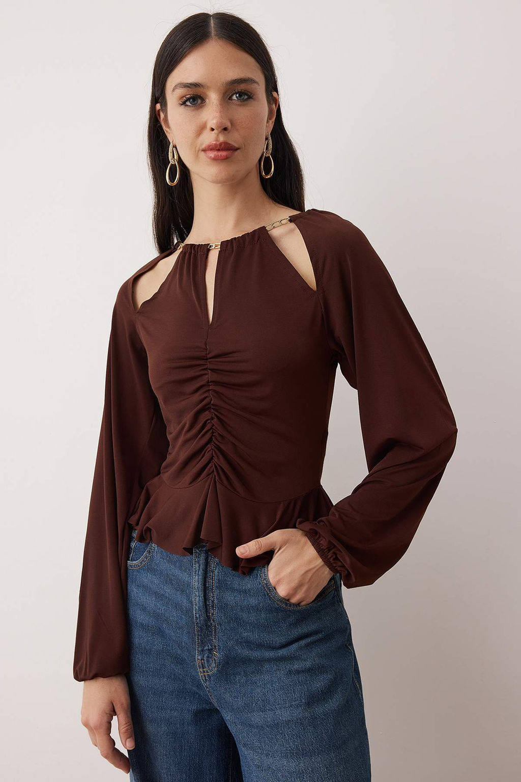 Trendyolmilla Siyah Pencere/Cut Out Detayl? Aksesuarl? Orme Bluz TPRAW24BZ00053  фото 9