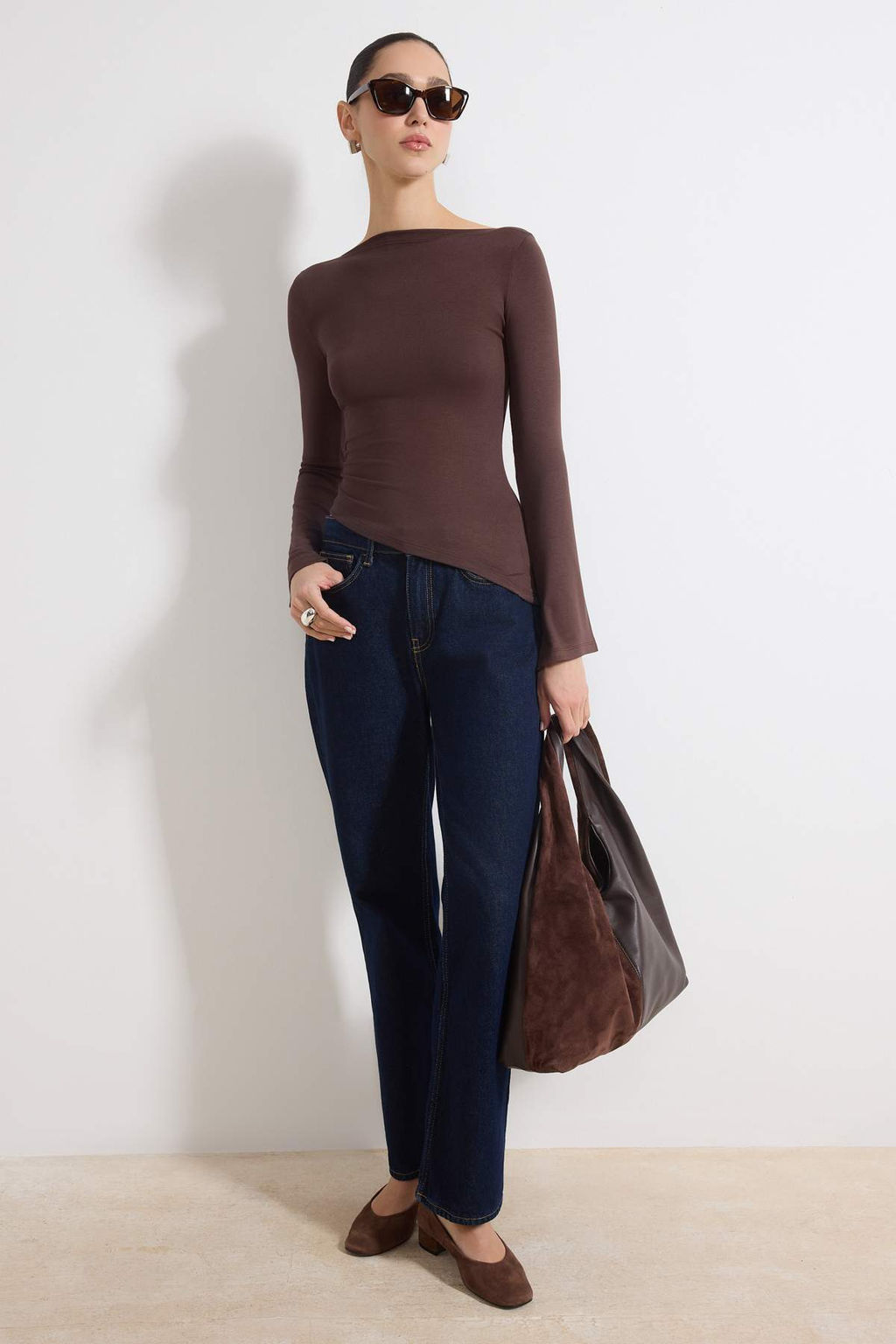 Ekru Fitted/Vucuda Oturan Kay?k Yaka Uzun Kollu Premium Yumusak Orme Bluz TWOSS26BZ00343 - Trendyolmilla фото 6