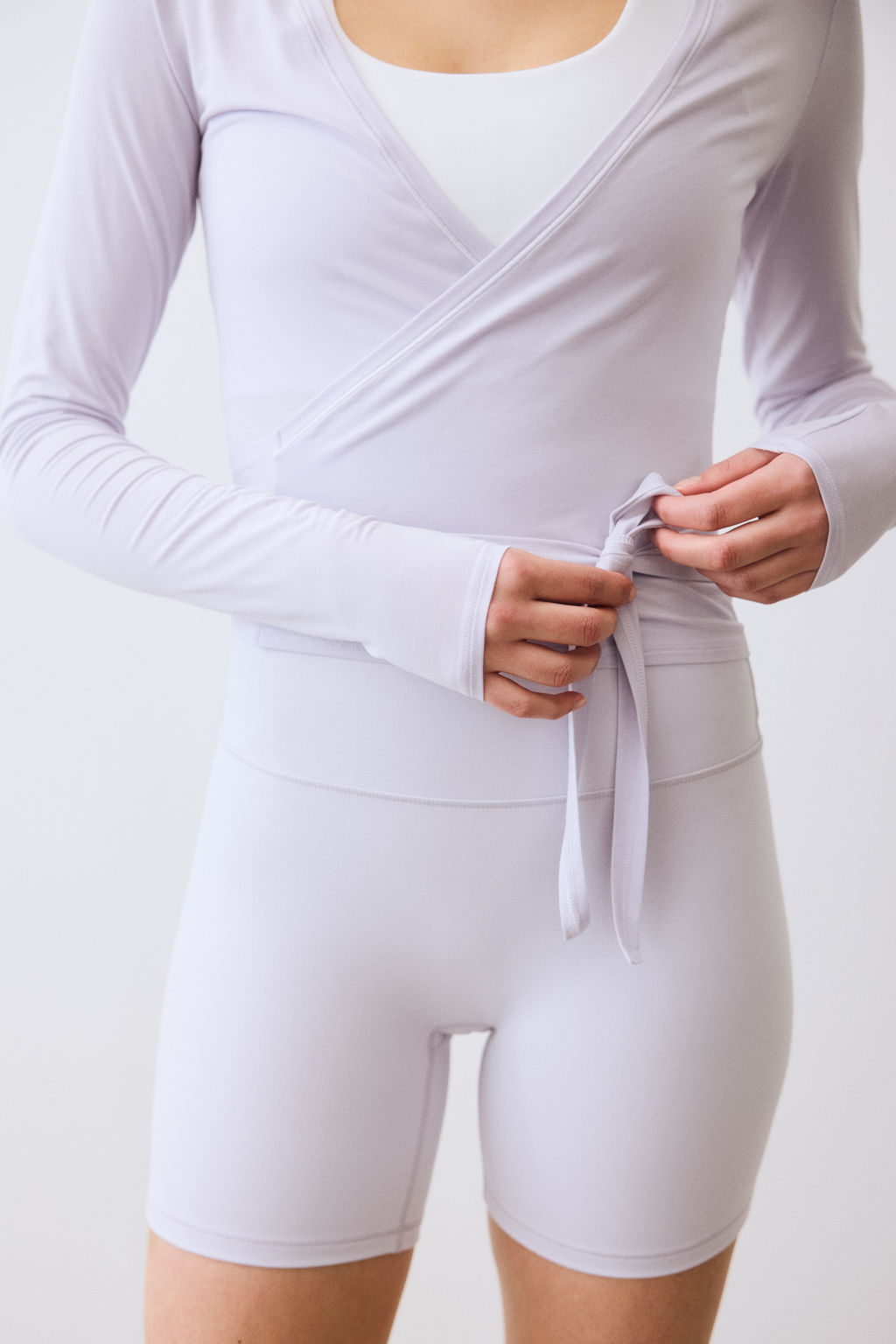 Top de deporte cruzado en modal - H&m фото 12