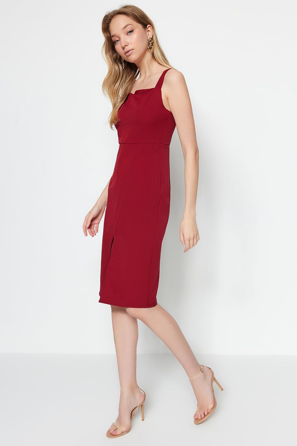 Bordo Vucudu Saran Y?rtmacl? Ask?l? Midi Kalem Etek Dokuma Elbise TWOSS19BB0216