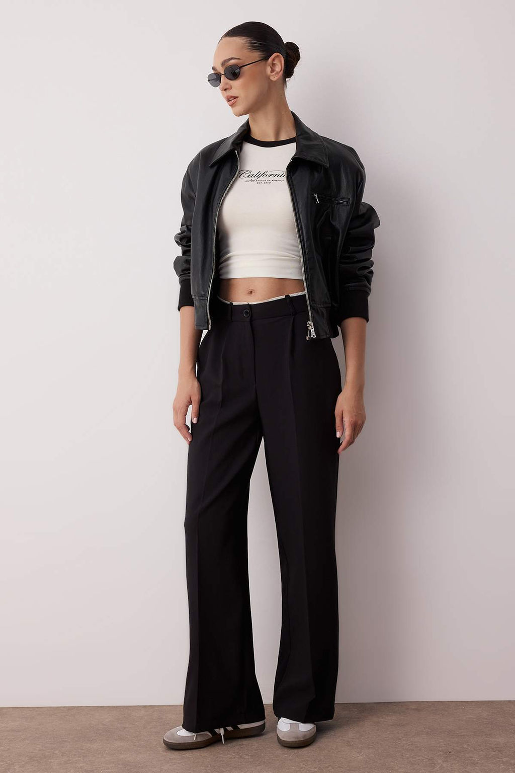 TRENDYOLMILLA Siyah Kemer Detayl? Wide Leg/Genis Paca Dokuma Pantolon TWOAW24PL00341 фото 13