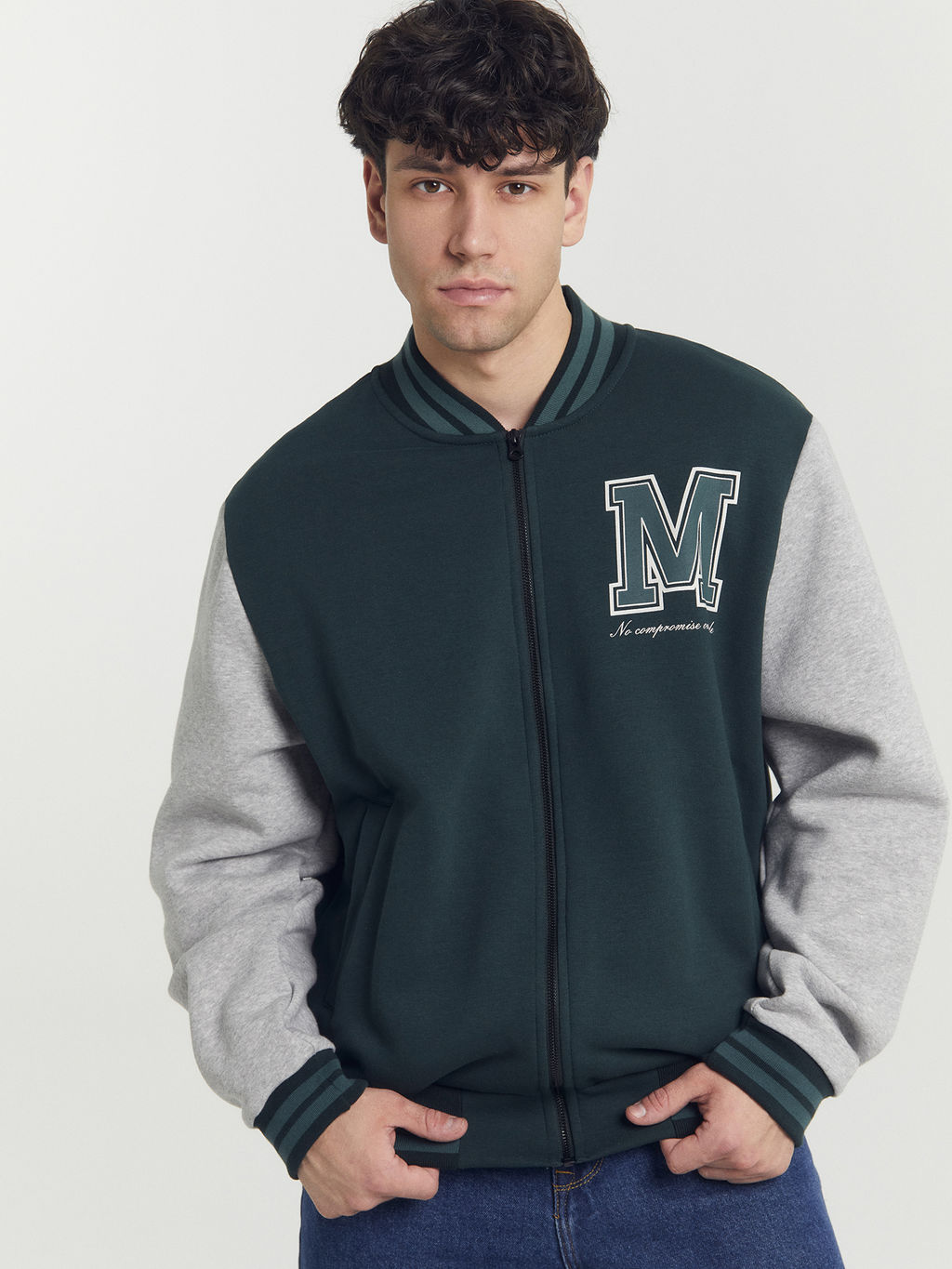 Жакет мужской в темно-зеленом цвете с печатью т.зеленый +печать 121187 - Mark formelle фото 3