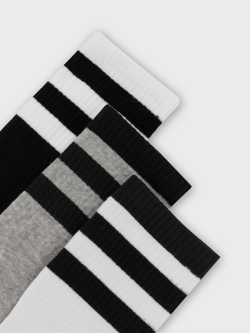 Цена за 5 пар! Носки женские высокие в наборе, 3 пары - Mark formelle фото 6