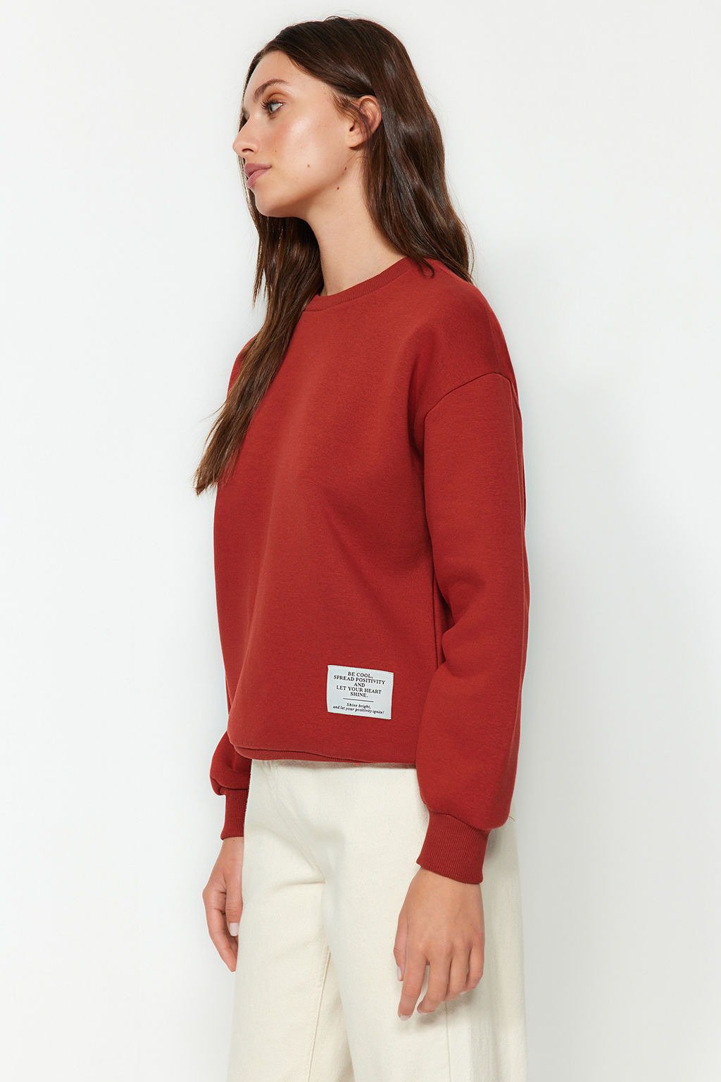 TRENDYOLMILLA Lacivert Etiket Detayl? Regular Bisiklet Yaka Orme Sweatshirt TWOAW24SW00289  фото 3