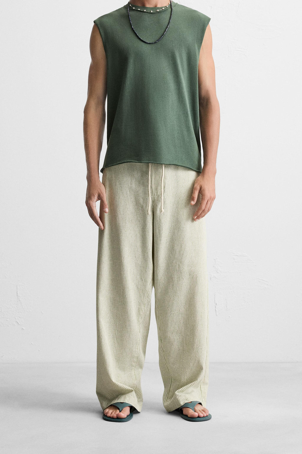 STRIPED BAGGY FIT TROUSERS - Zara фото 2
