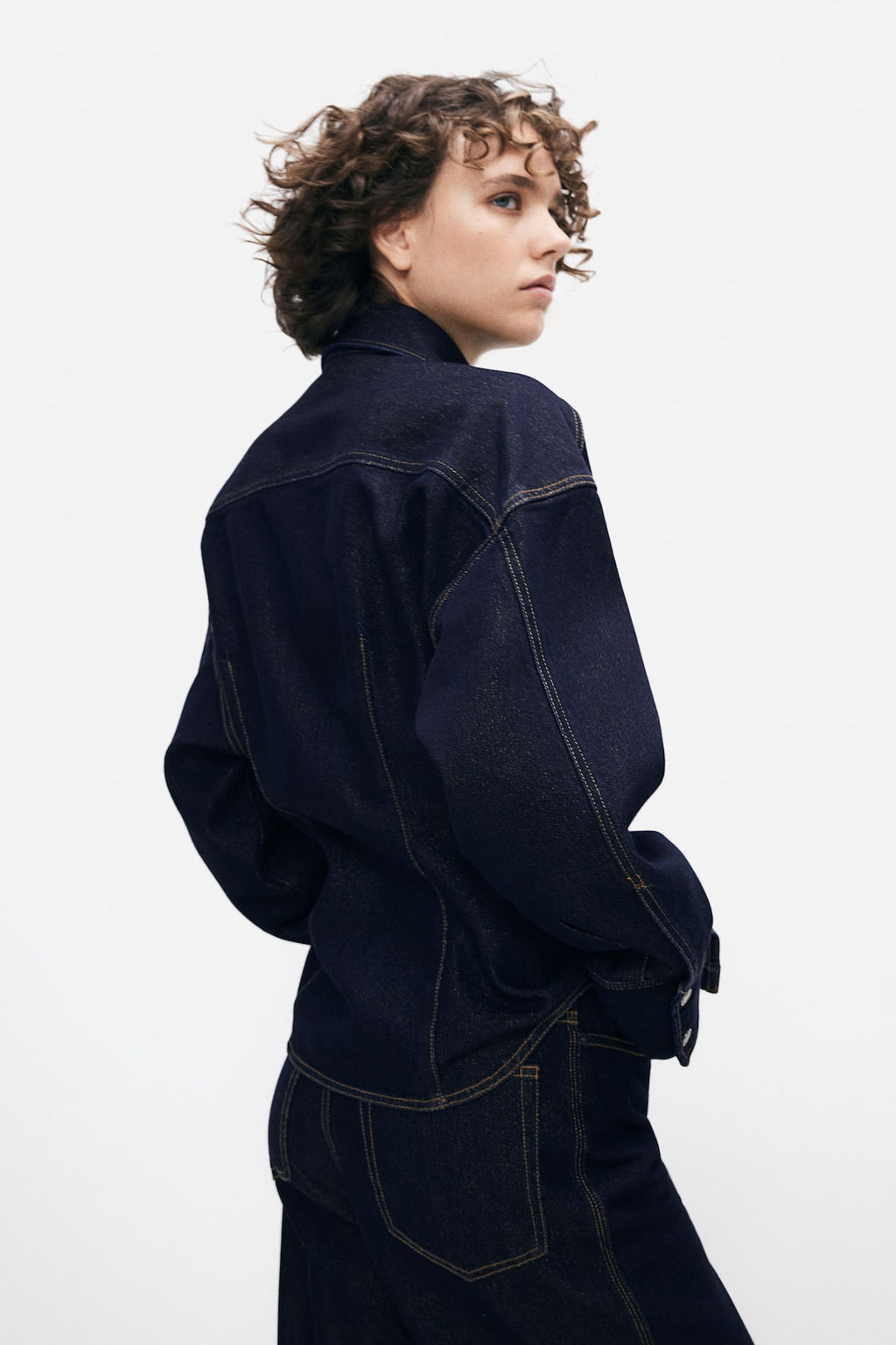 Vaquero de pernera ancha con brillo - H&m фото 3