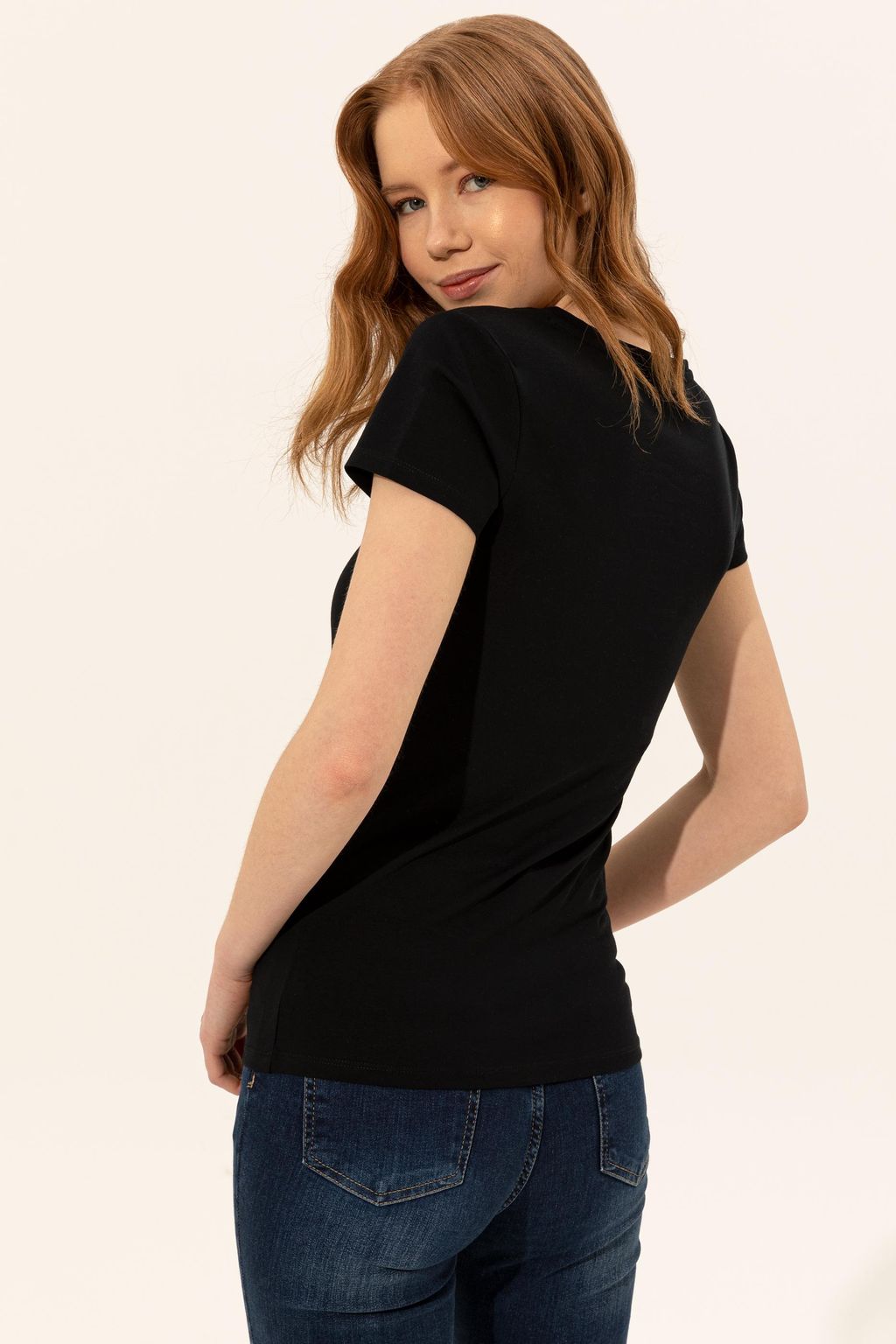 Женская черная футболка с V-образным вырезом Basic - U.s. polo assn фото 5