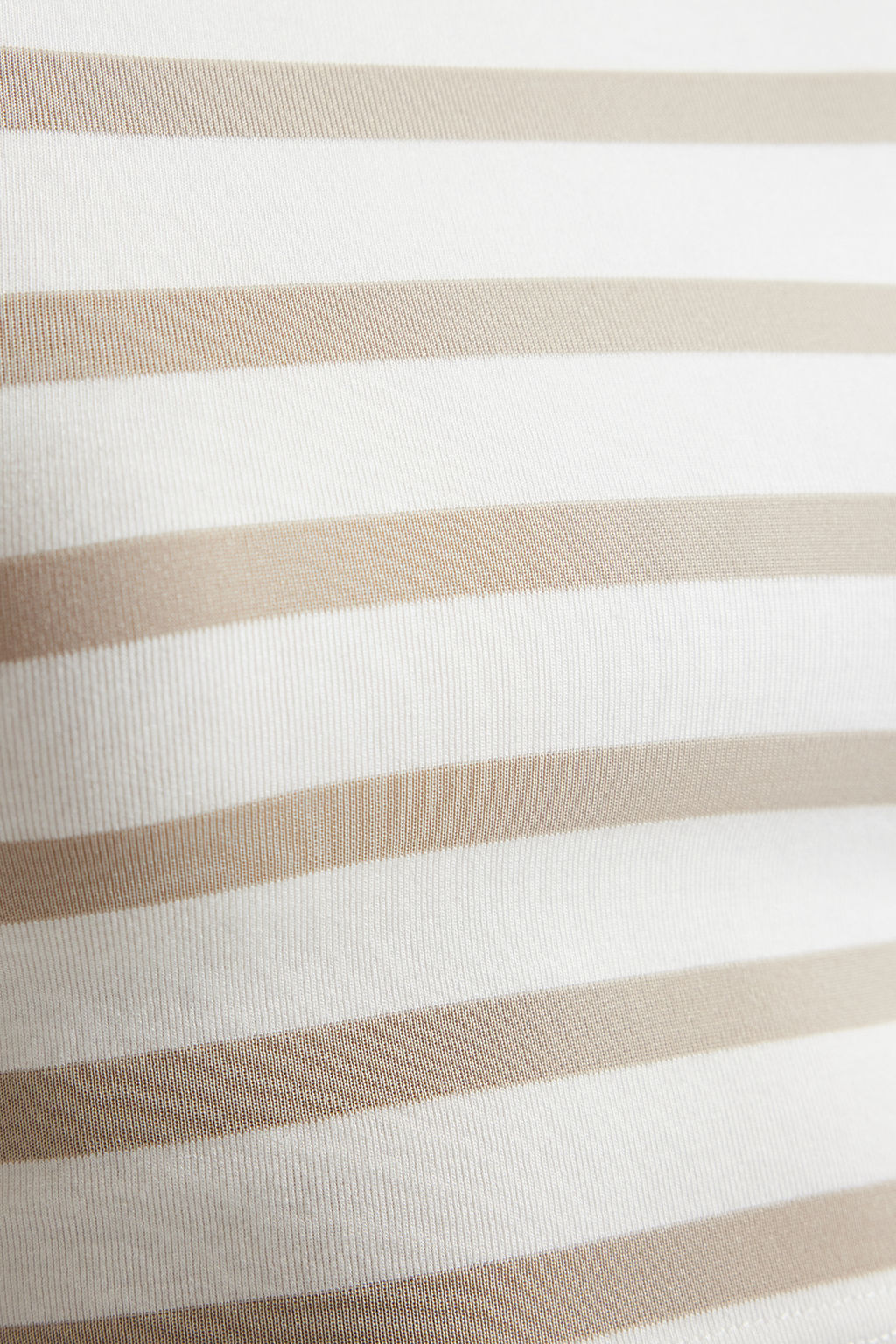 Trendyolmilla Premium Tas Ekru Cizgili Viskoz/Yumusak Kumas Crop Bisiklet Yaka Esnek Orme Bluz TWOSS23BZ00198 фото 14