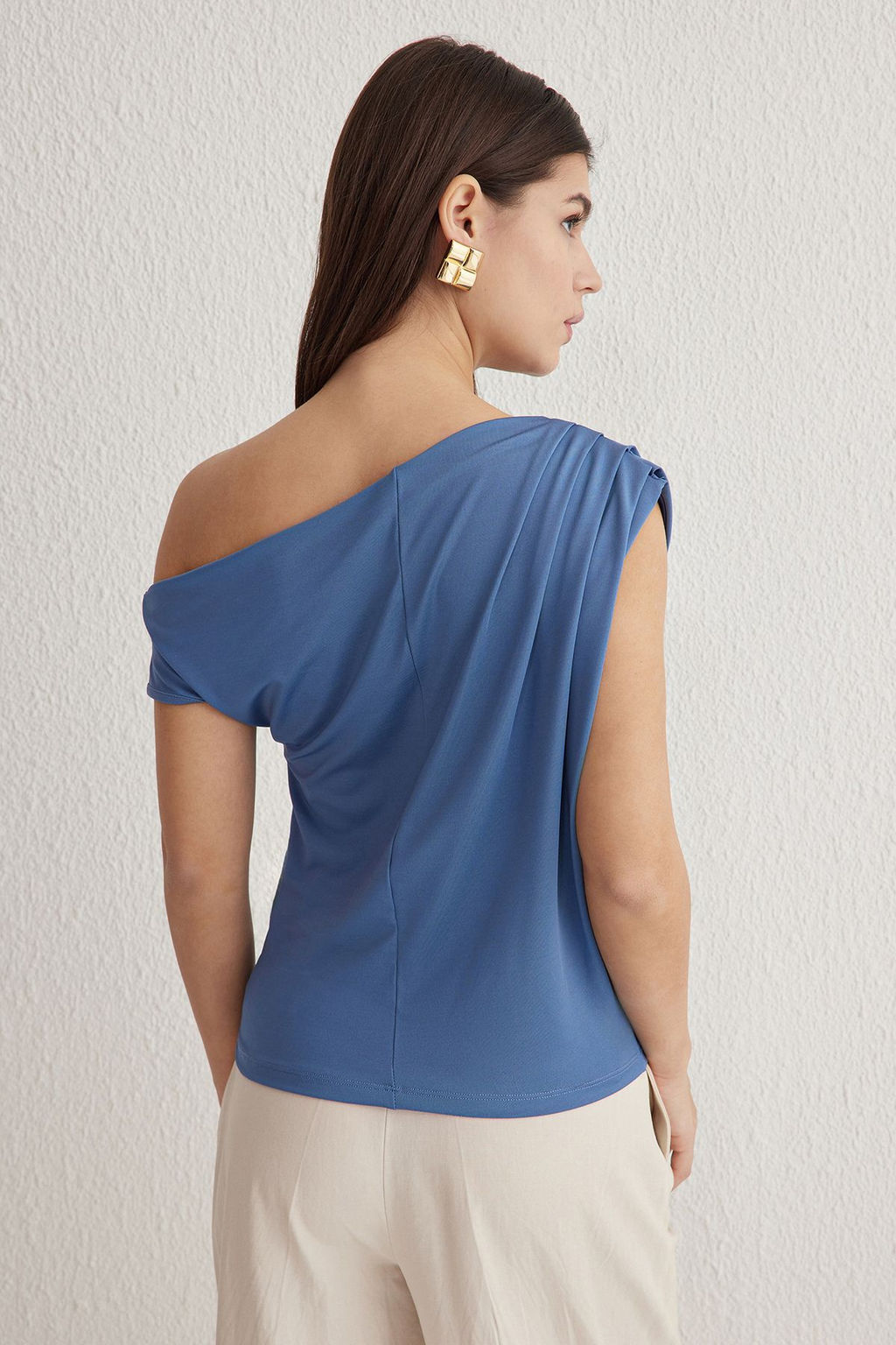 Indigo Regular/Normal Kal?p Asimetrik Yaka S?f?r Kol Esnek Orme Bluz TWOSS24BZ00396