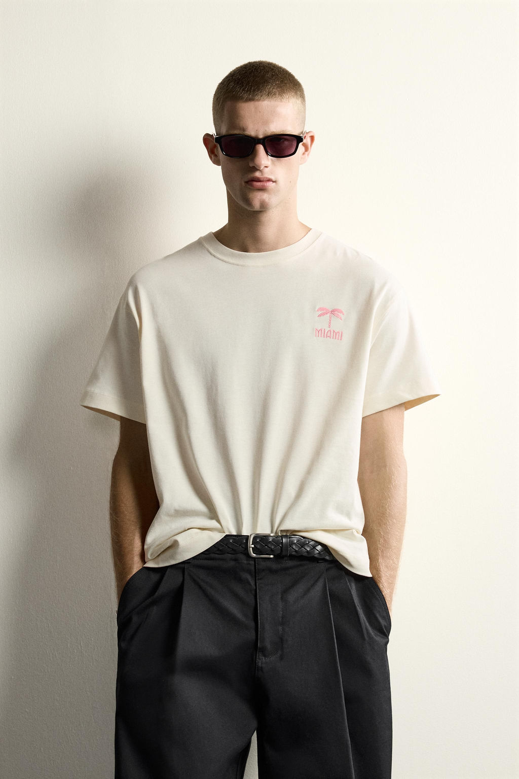 CAMISETA RELAXED FIT PARCHE MIAMI / Blanco - Zara фото 2
