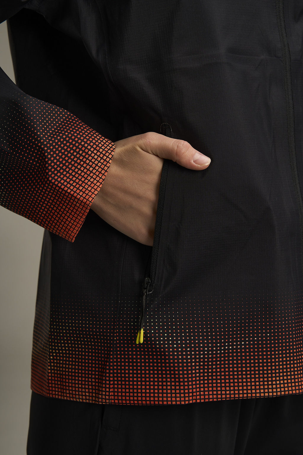 Куртка Черный ADVANCED RUNNING Woven Track Top - Anta фото 17