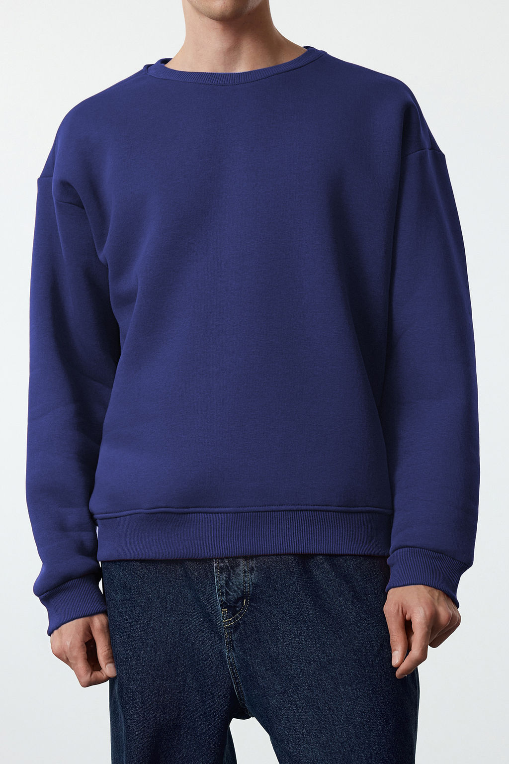TRENDYOL MAN Siyah Oversize/Genis Kesim Pamuklu Basic Ici Polarl? Kal?n Sweatshirt TMNAW25SW00011 - Trendyolmilla фото 3