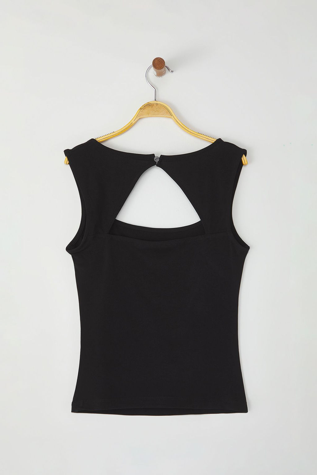 K?rm?z? S?rt Detayl? Fitted/Vucuda Oturan Kare Yaka Esnek Orme Bluz TWOSS25BZ00232 - Trendyolmilla фото 8