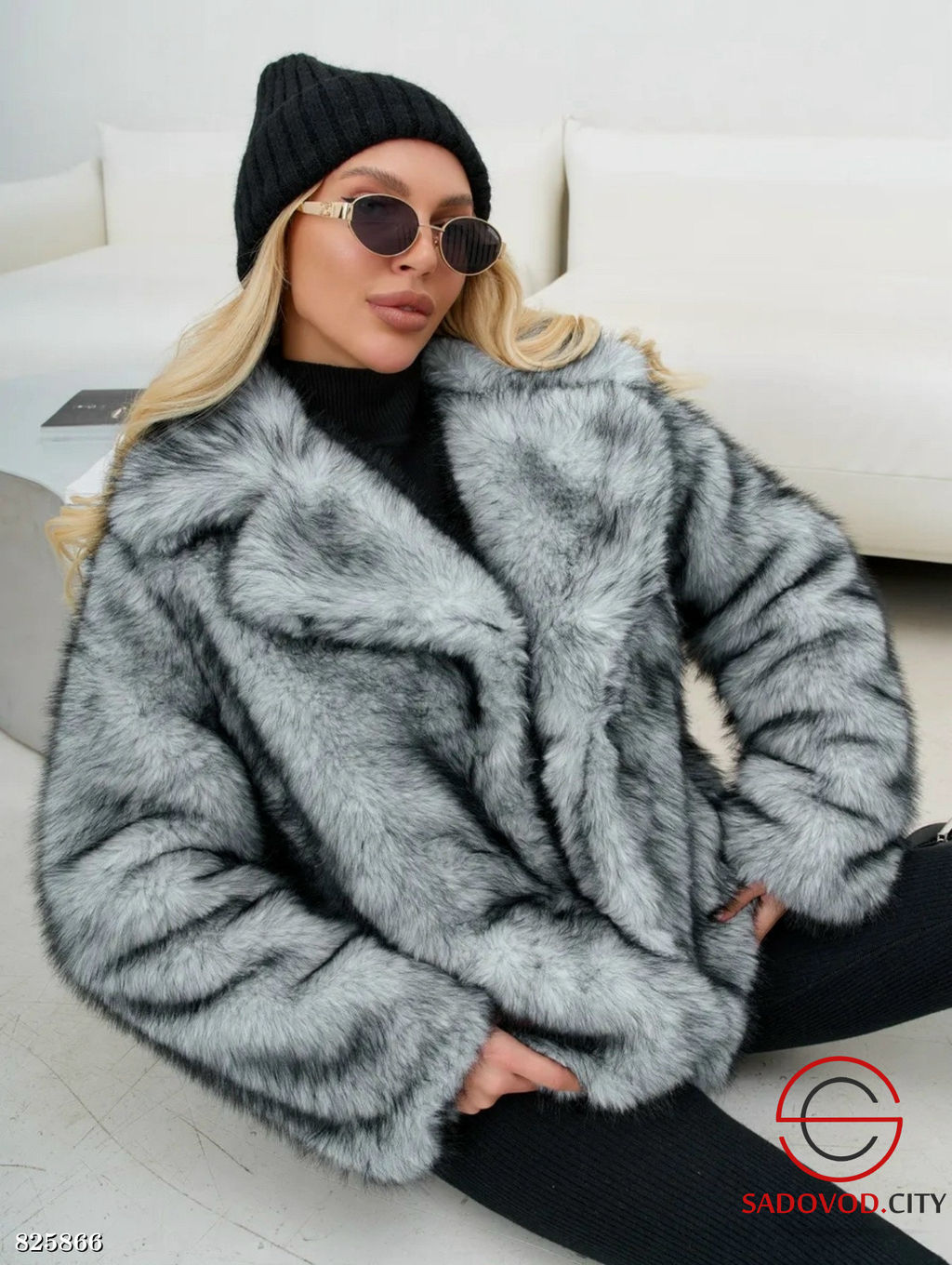 Шуба искусственная короткая