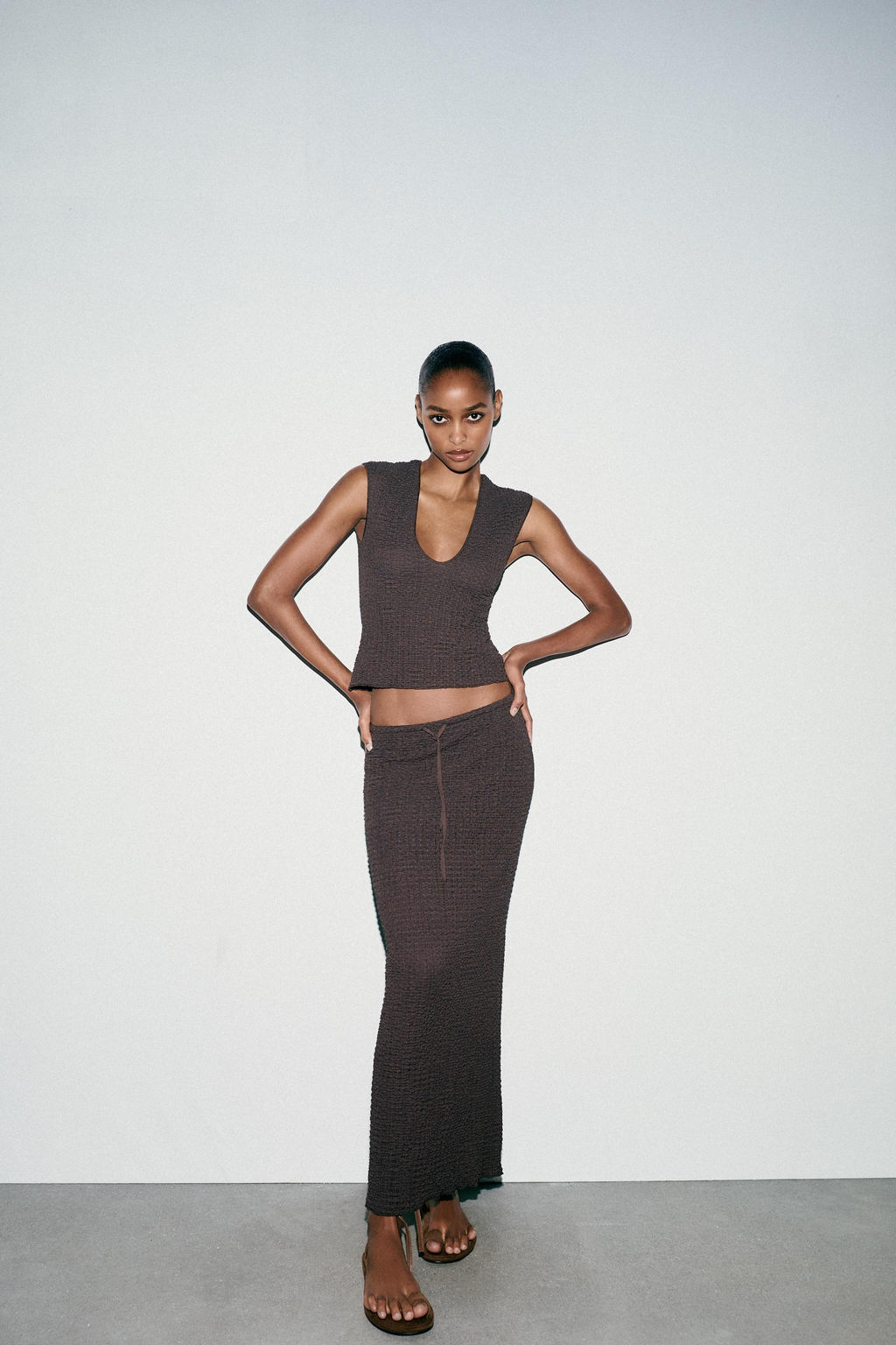 TEXTURED MIDI SKIRT - Zara фото 9