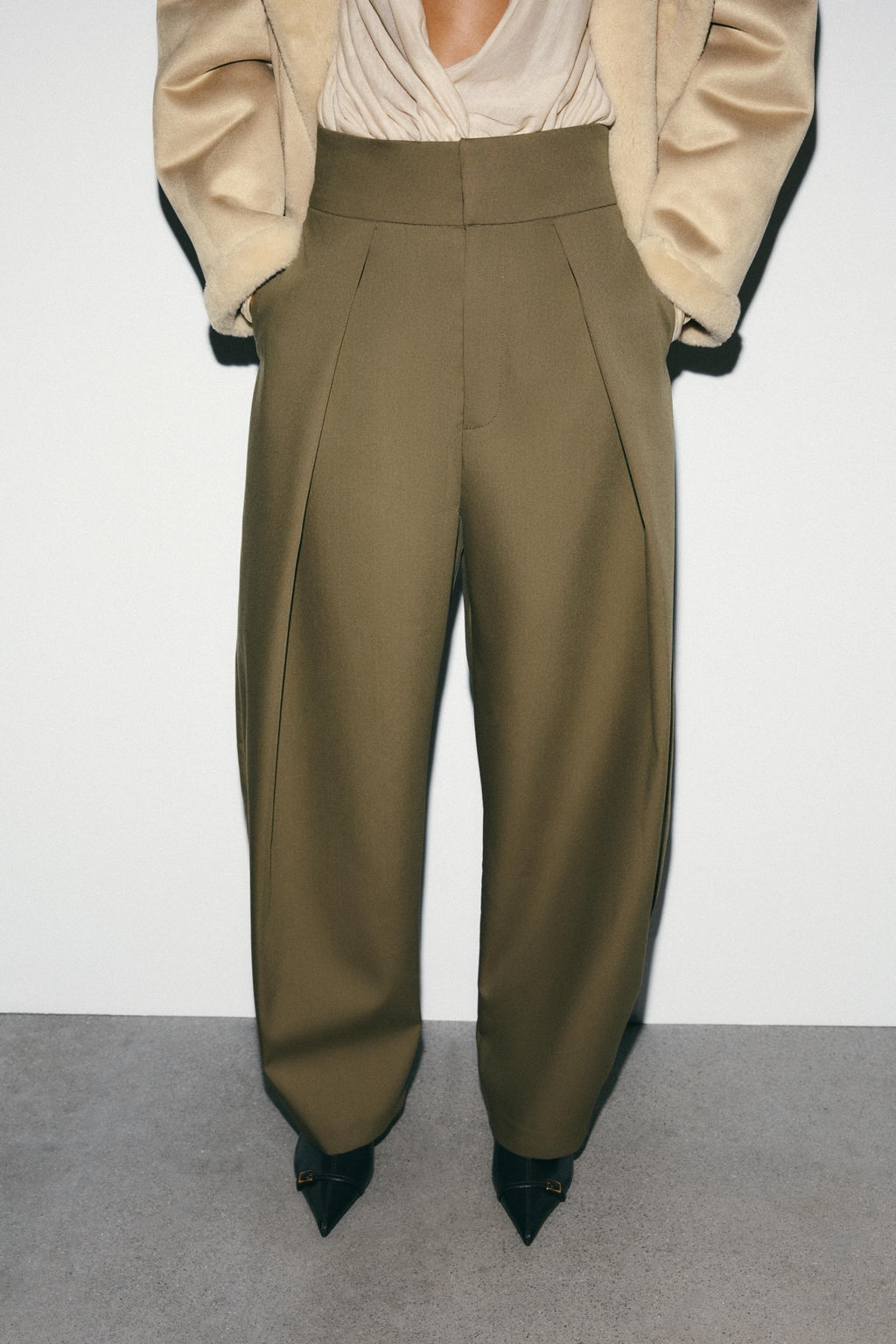 BALLOON TROUSERS WITH PLEATS - Zara фото 10