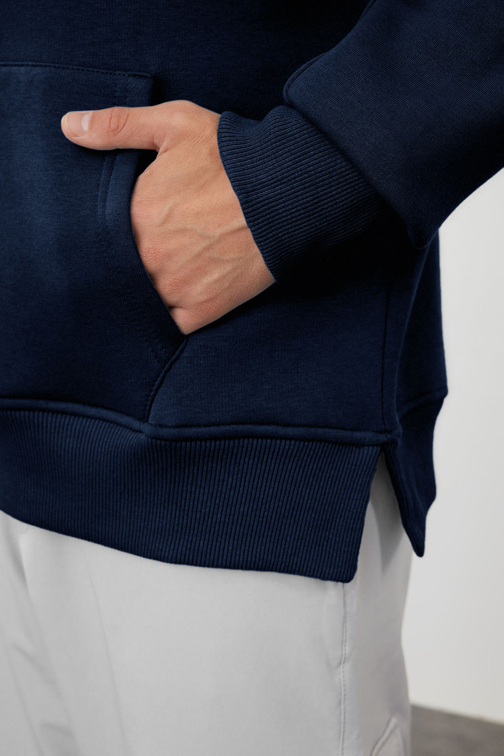 Lacivert Oversize/Genis Kesim Fermuarl? Kapusonlu Ici Polarl? Basic Sweatshirt TMNAW25SW00050