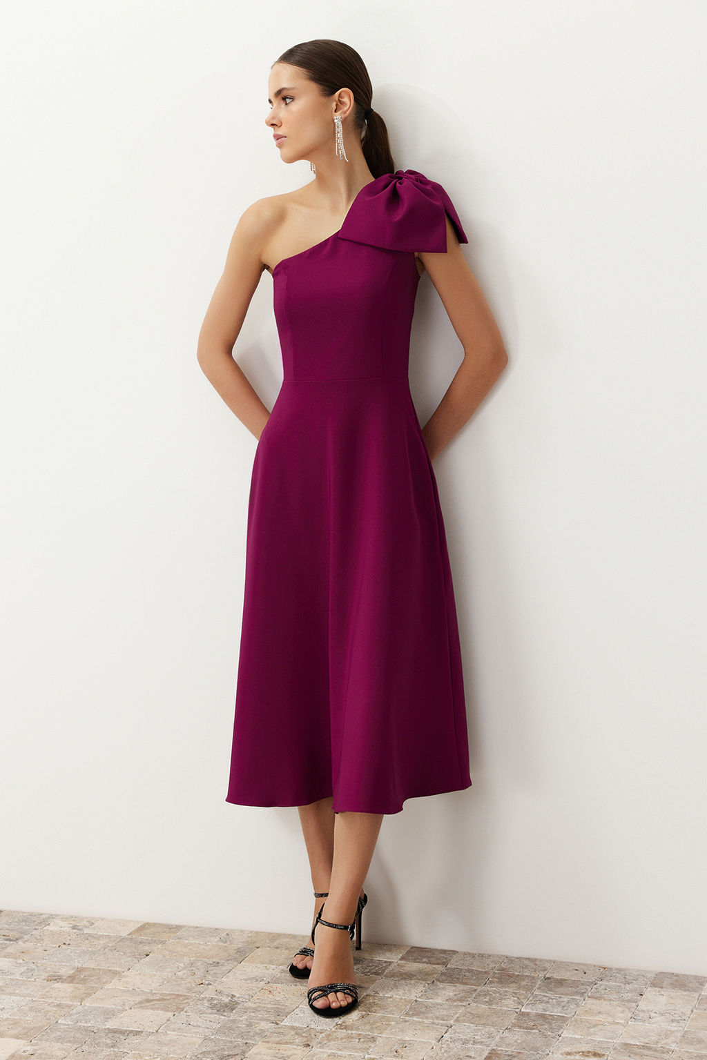 TRENDYOLMILLA Siyah A-Kesim Fiyonk Detayl? Dokuma S?k Abiye Elbise TPRSS24EL00105  фото 18